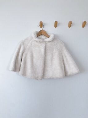 Lolita style short coat Cream Faux Fur Cape Jacket